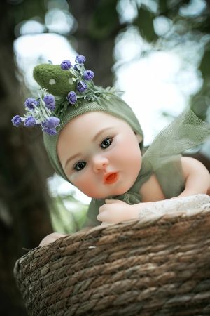 40cm (1.31ft) Realistic Silicone Mini Doll – Madeline | Cute Handcrafted Display Figure with Lifelike Details (Non-Functional Collectible) - Image 16