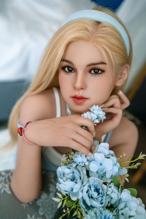 148cm Realistic Hybrid Silicone & TPE American Doll – Aggie | Lifelike Expression & Handcrafted Curvy Design - Image 17